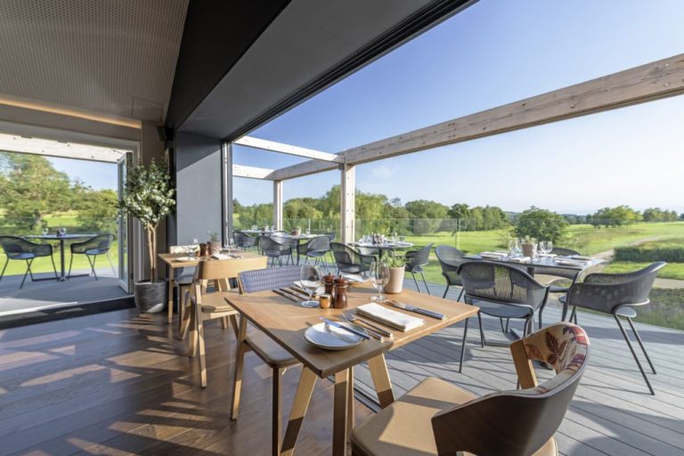 Dining room and verandah at Feldon Valley Luxury Hotel and Holf Club